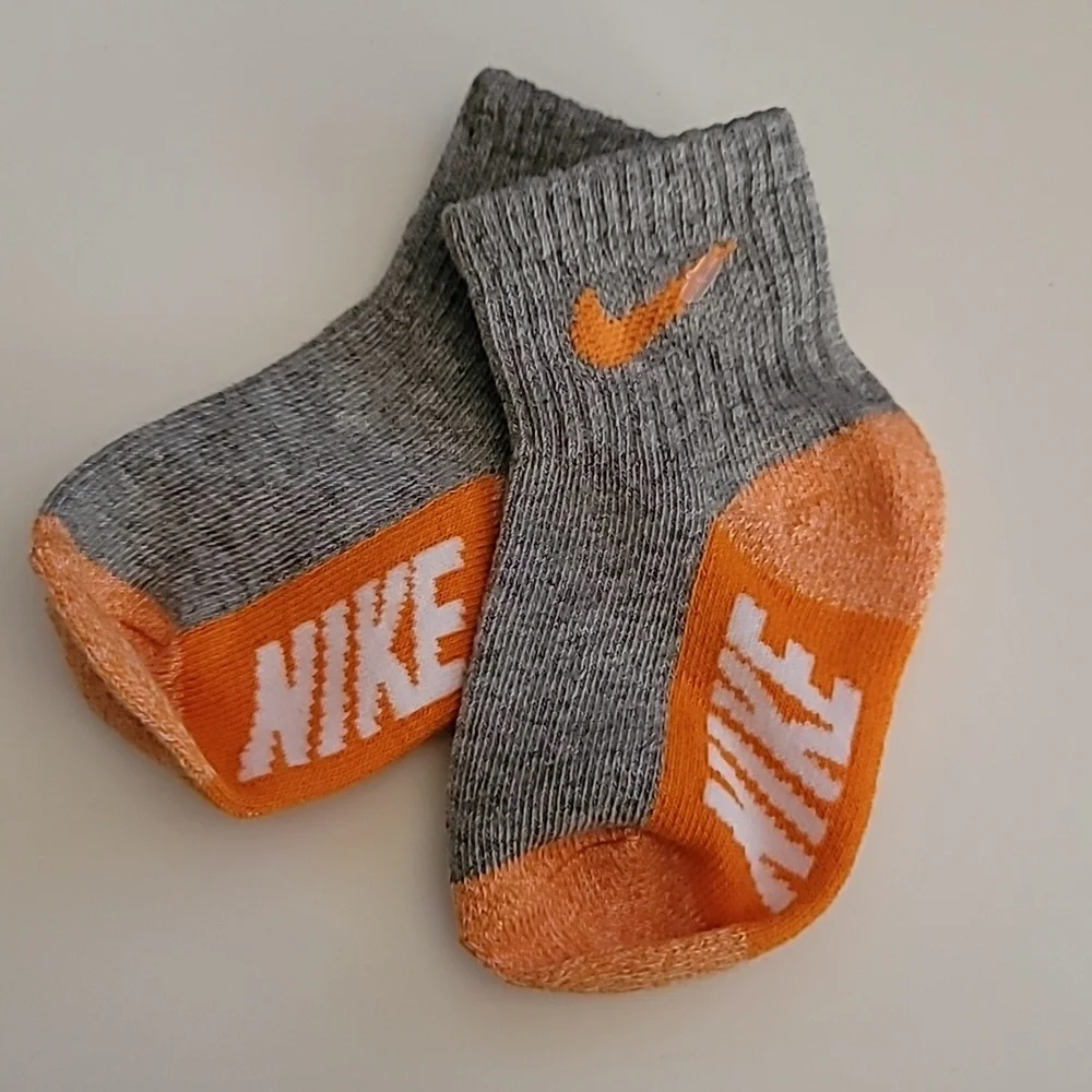 Nike Baby Lightweight Single Pair Grey and Orange Ankle Socks - 3m - 6m